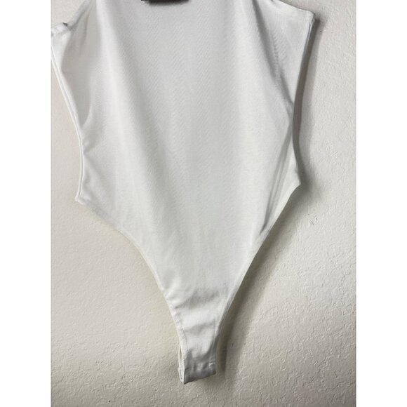 Pretty Little Thing White Tank Bodysuit Size 4  NWT - Picture 6 of 8